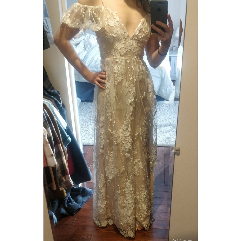 Minuet Wedding/Prom Dress Floral Detailing